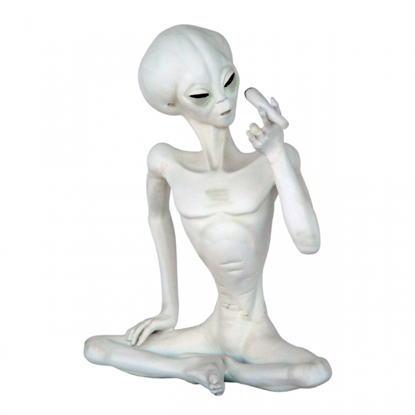 Alien Encounter sitting with Cigar White