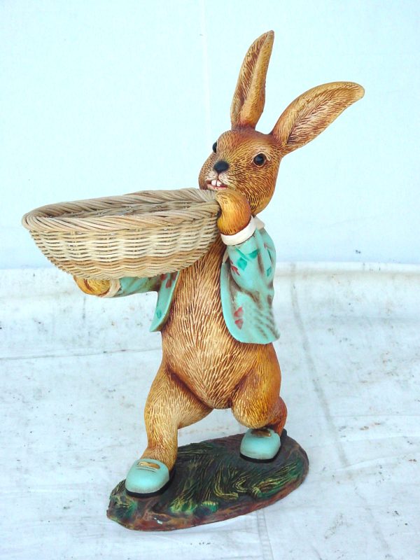 RABBIT MALE WALKING WITH RATTAN TRAY (2FT)