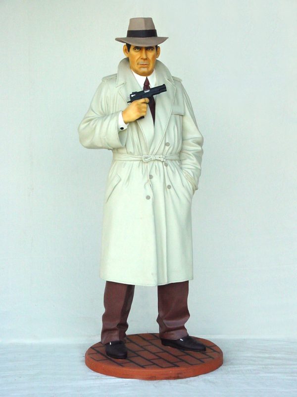 DETECTIVE