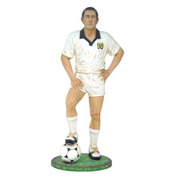 SOCCER PLAYER STANDING