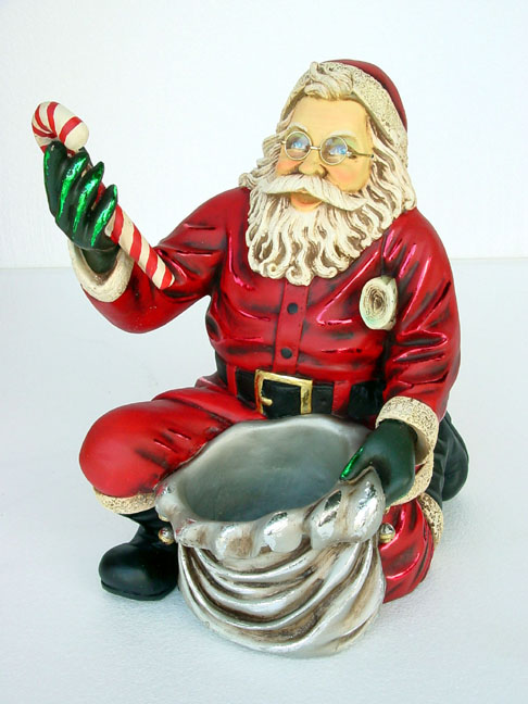 SANTA CLAUS KNEELING