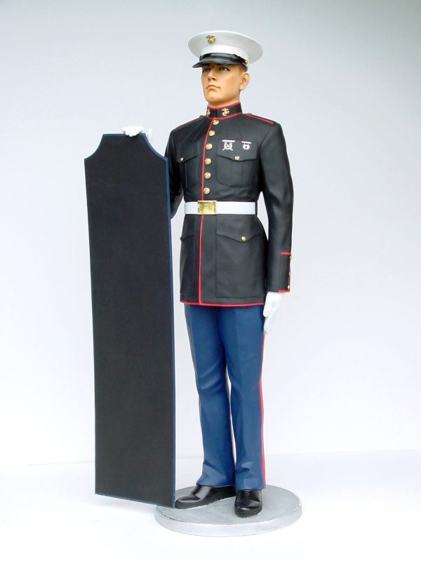 MARINE IN ATTENTION WITH MENU