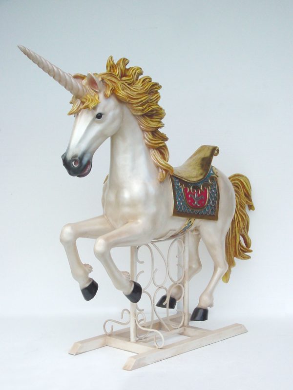 UNICORN WITH METAL BASE