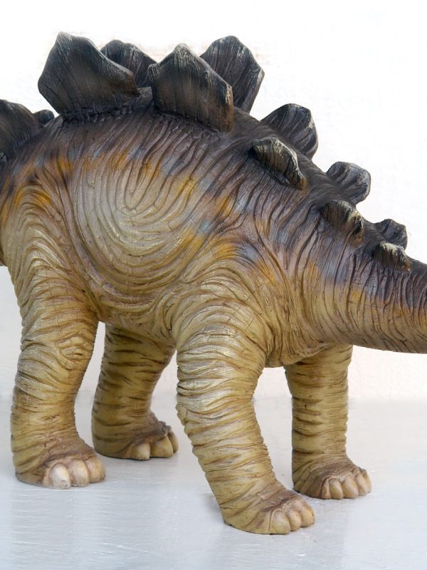 STEGOSAURUS 2 ft HEIGHT