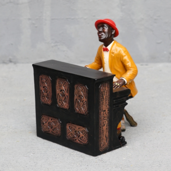 Piano Player 2