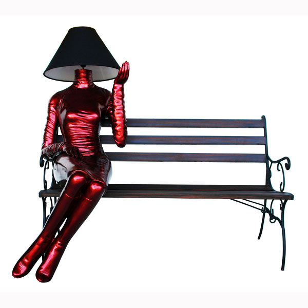 LADY LAMP SITTING