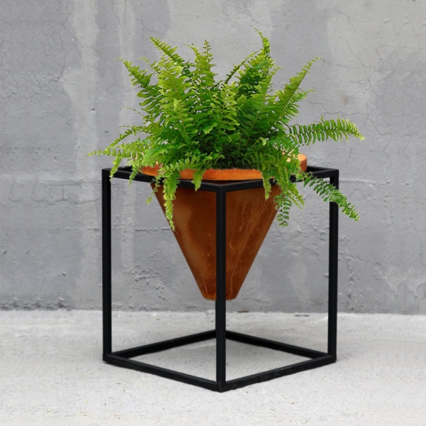 Cone Planter (Rusty)