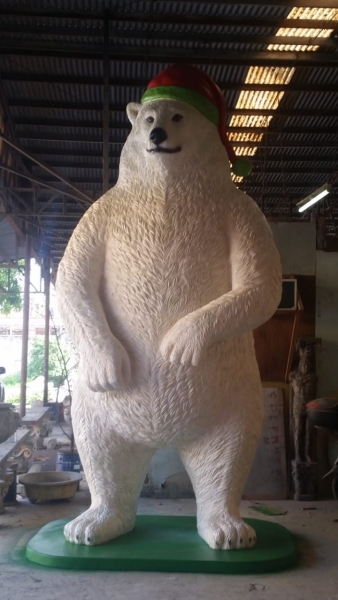 POLAR BEAR STANDING 12FT.